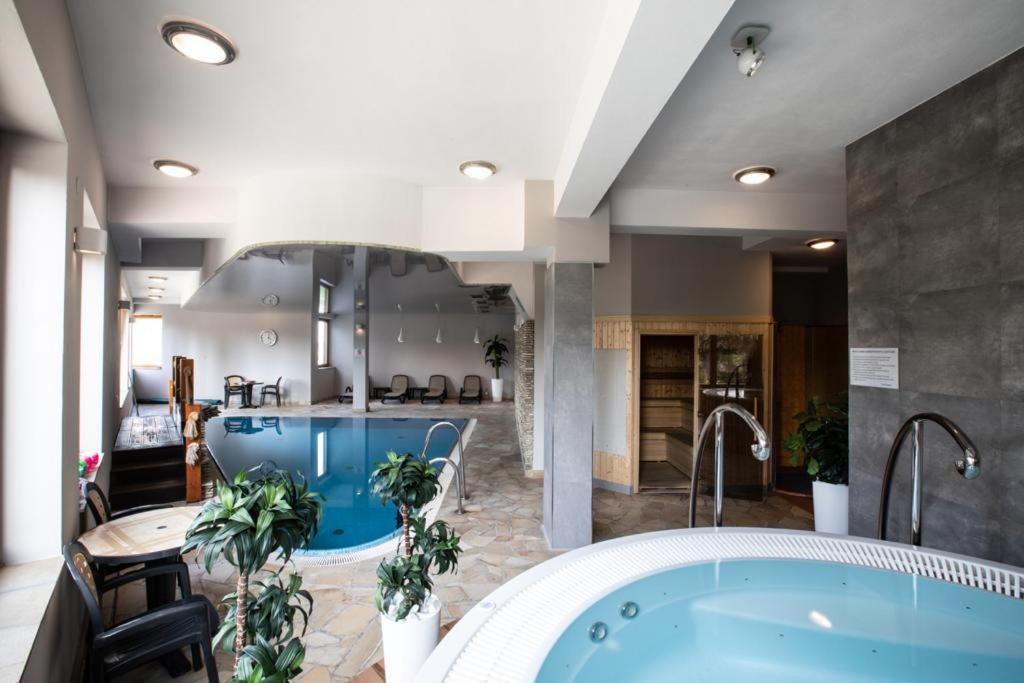 Krokus Apartamentyzakopianskie Basen Sauna Jacuzzi Zakopane